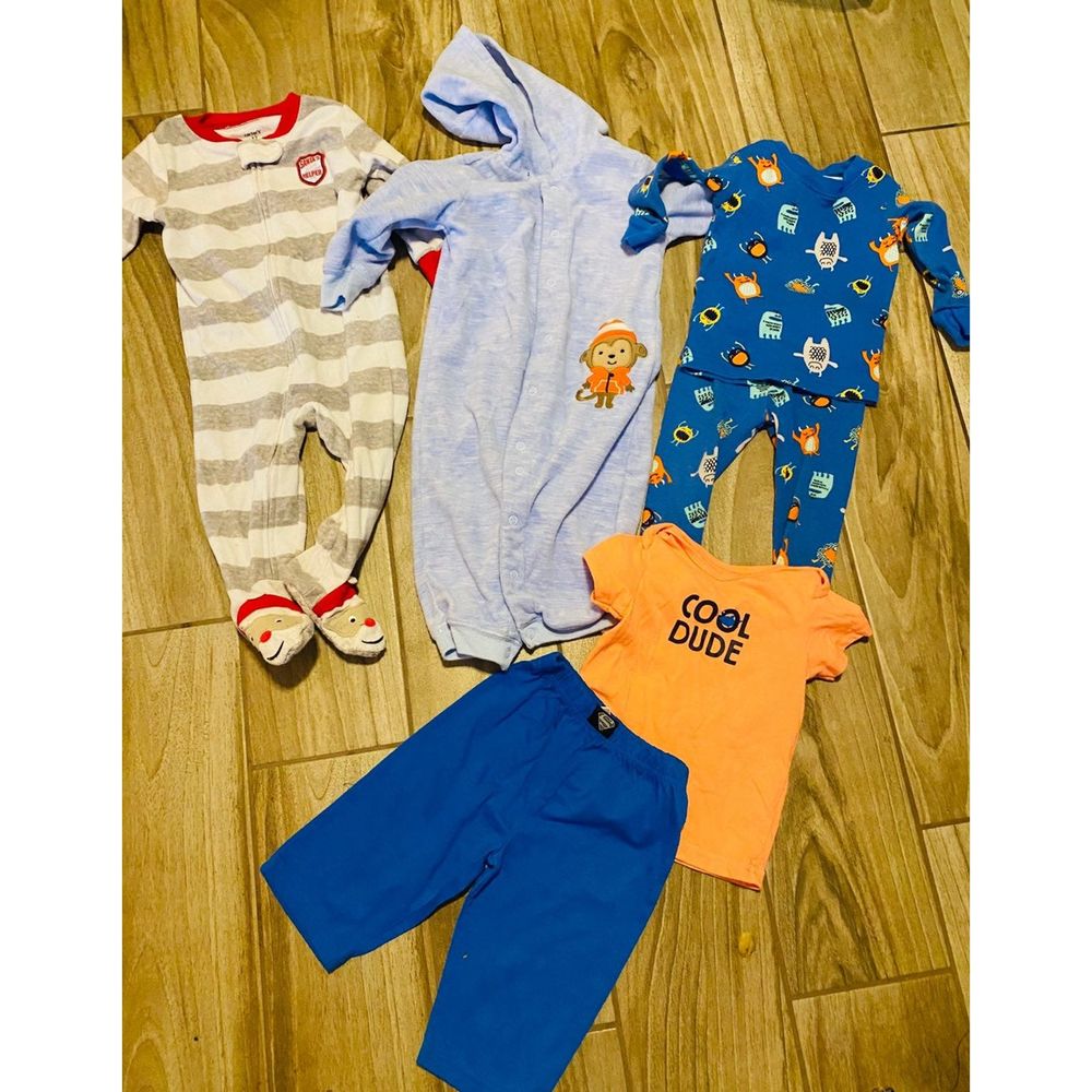 12 month Pajamas boy (4 total)